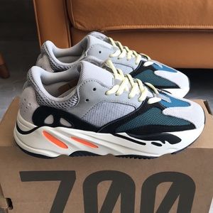 Yeezy Boost 700